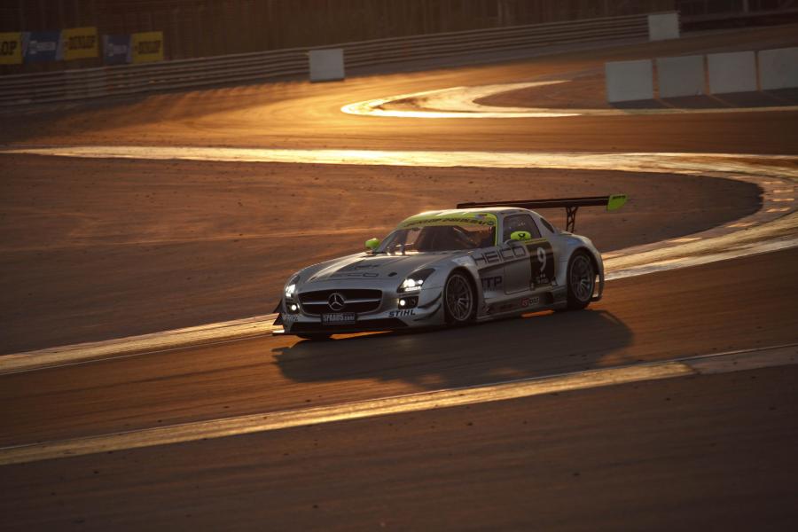  Mercedes-Benz SLS AMG GT3 24h Dubai 2011 года  (фото 11 из 20)